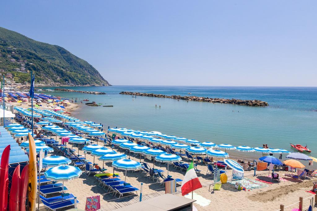 Cinque Terre * Moneglia
